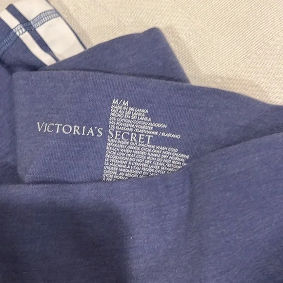 Victoria’s Secret capri leggings - Picture 5 of 6